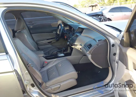 2008 Honda Accord 2.4 Ex-L z USA, uszkodzony, nr VIN 1HGCP26878A156304